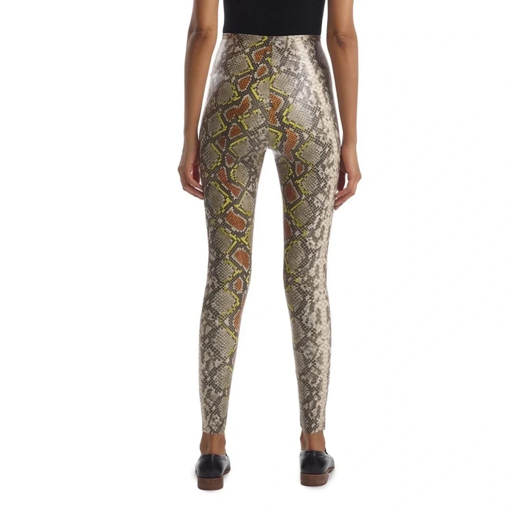 NWT COMMANDO FAUX LEATHER ANIMAL LEGGING-NEON SNAKE - Picture 2 of 3